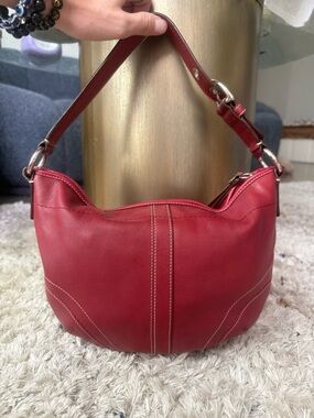 COACH 2007 RED SOHO HOBO